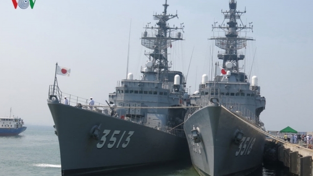 Two Japanese training ships arrive for Vietnam visit
