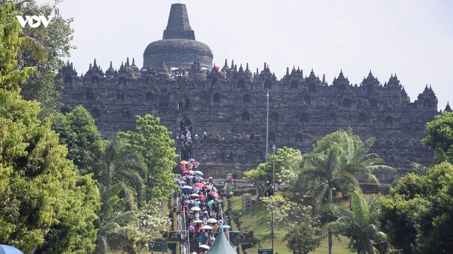 Indonesia thu hẹp chính sách miễn thị thực cho khách du lịch nước ngoài