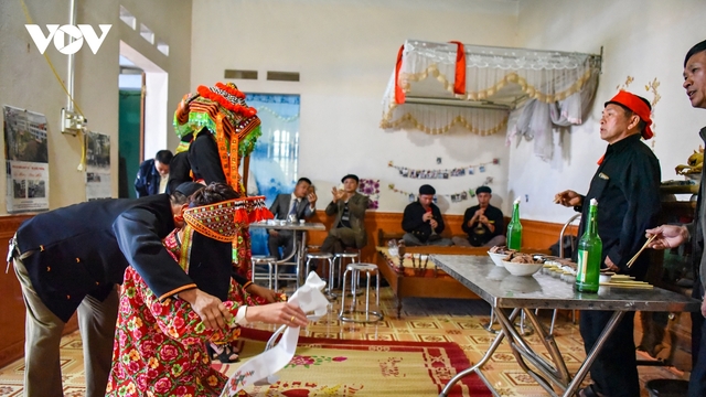 Lễ tơ hồng độc đáo của người Dao ở Thái Nguyên