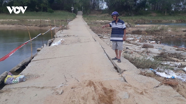 Người dân Quảng Nam mong mỏi cây cầu nơi ốc đảo giữa sông Thu Bồn