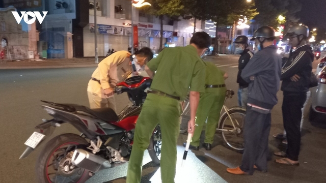 Va chạm với xe máy, 1 người đàn ông đi xe đạp tử vong