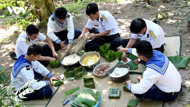 Lính đảo Tây Nam: 27 năm chỉ đón Tết một lần duy nhất với gia đình