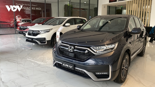 Thị trường ô tô đầu năm 2021: Khó khăn nối tiếp