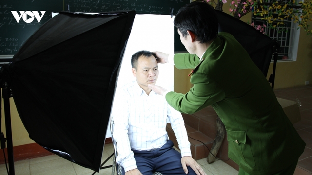 Hỗ trợ làm thẻ căn cước công dân ở vùng đồng bào dân tộc thiểu số Yên Bái