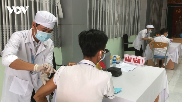 Đồng Tháp, Hậu Giang bắt đầu tiêm vaccine phòng Covid-19