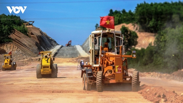 Cao tốc Bắc-Nam nguy cơ “vỡ trận” vì 3 dự án PPP không triển khai được