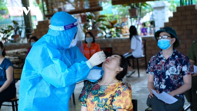 Vĩnh Phúc xét nghiệm khẩn cho hơn 3.000 người liên quan đến ổ dịch tại quán bar Sunny
