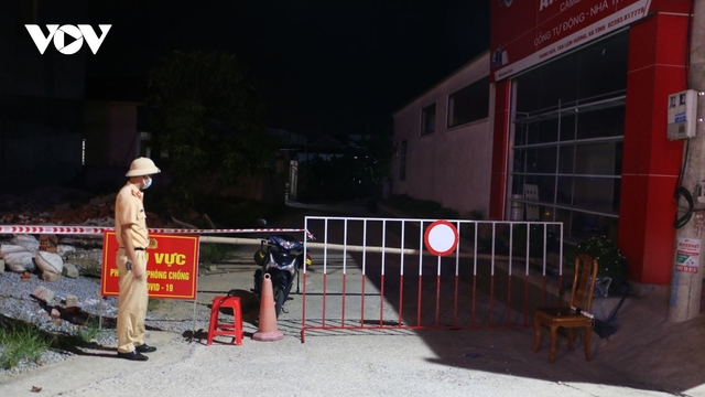 Hà Tĩnh phong tỏa 150 hộ dân liên quan đến 3 mẹ con mắc Covid-19