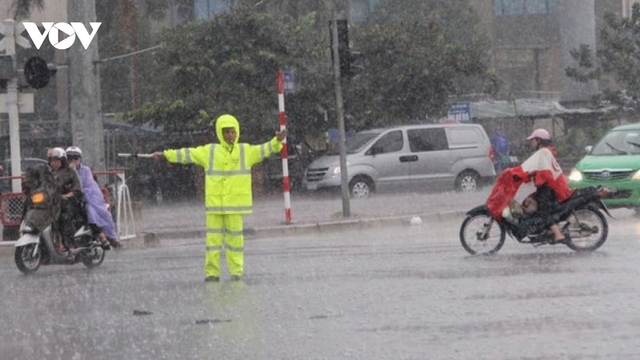 Hanoi hit by extreme rainfall following low-pressure trough