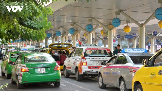 TP.HCM: Hai hãng taxi được hoạt động để hỗ trợ y tế và đưa đón người tại sân bay