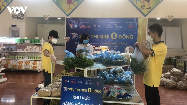 “Siêu thị 0 đồng” hết lòng phục vụ người yếu thế trong đại dịch Covid-19
