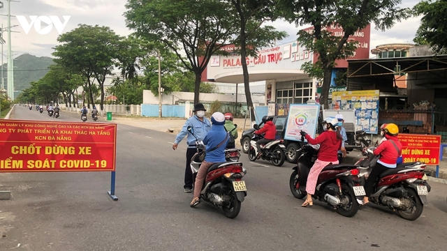 Đà Nẵng trong ngày đầu nới lỏng, chuyển trạng thái chống dịch mới