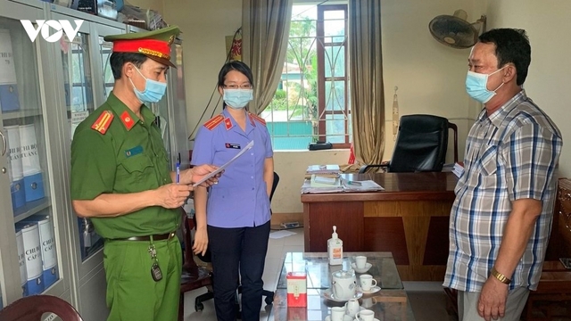 Khởi tố nhiều cán bộ xã ở Nghệ An giả mạo trong công tác