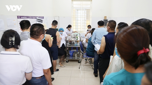 Cảnh báo số ca mắc COVID-19 có thể tăng trở lại