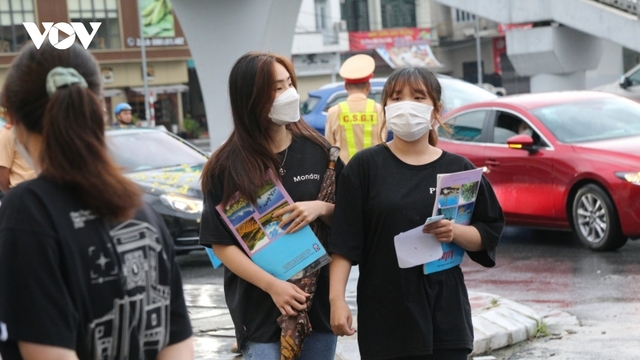 Thí sinh, phụ huynh thở phào kết thúc môn cuối Kỳ thi tốt nghiệp THPT 2022