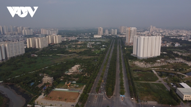 Luật đất đai mới có đánh thuế tài sản bỏ hoang, dự án treo?