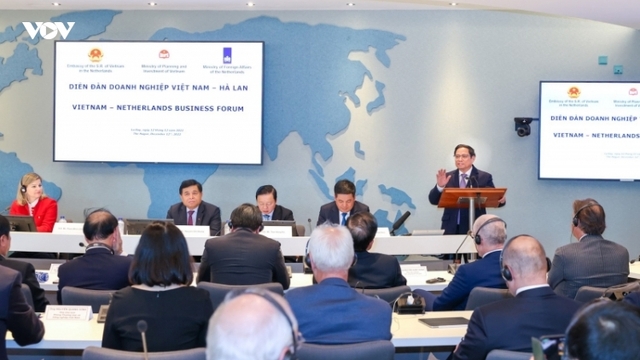 Thủ tướng thúc đẩy hợp tác với nhà đầu tư lớn nhất của Việt Nam trong EU