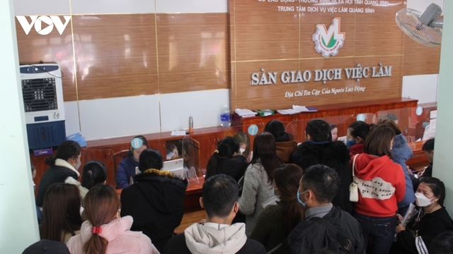 Sôi động thị trường việc làm sau Tết Nguyên đán