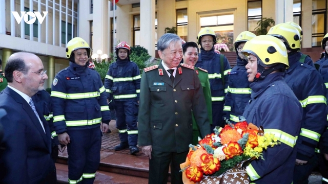 Đoàn cán bộ chiến sĩ Việt Nam lên đường tham gia cứu nạn động đất tại Thổ Nhĩ Kỳ
