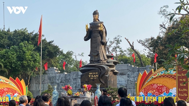 Mở tour đưa khách đến di tích Hoàng thái hậu Ỷ Lan