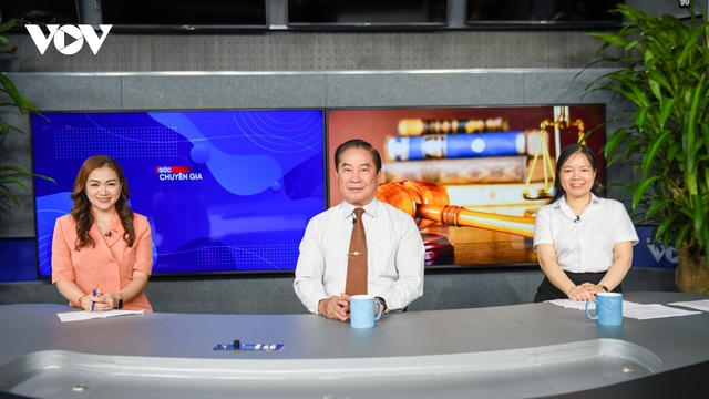 Bảo vệ trẻ em bị bạo hành, luật sư gặp khó khăn gì?