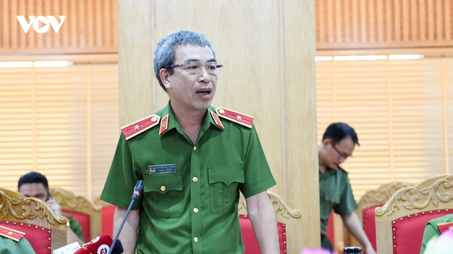 Điều tra về lợi ích nhóm trong sản xuất, in ấn sách giáo khoa