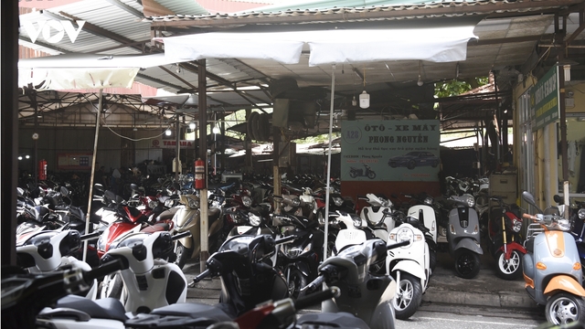 Chợ xe máy cũ ở Hà Nội đìu hiu sau 10 ngày quy định biển số định danh