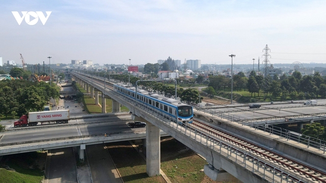 TP.HCM nên kéo dài metro số 1 và xây dựng tuyến metro kiểu mẫu