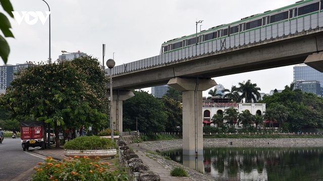 HĐND thành phố Hà Nội xem xét thông qua 2 đề án đầu tư với vốn "siêu khủng"