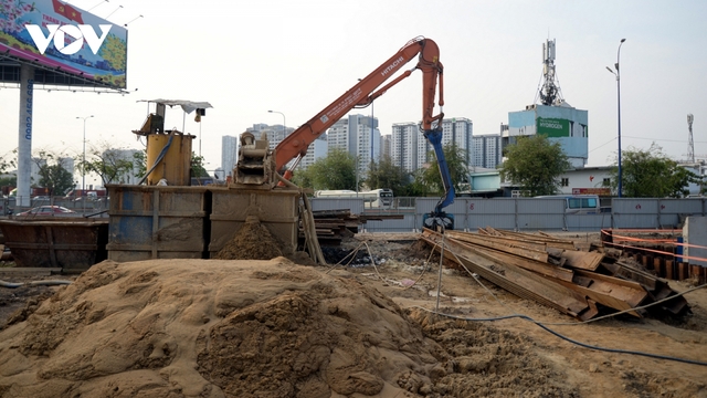 Chủ tịch UBND TP.HCM phê bình 8 địa phương, Sở ngành giải ngân chậm