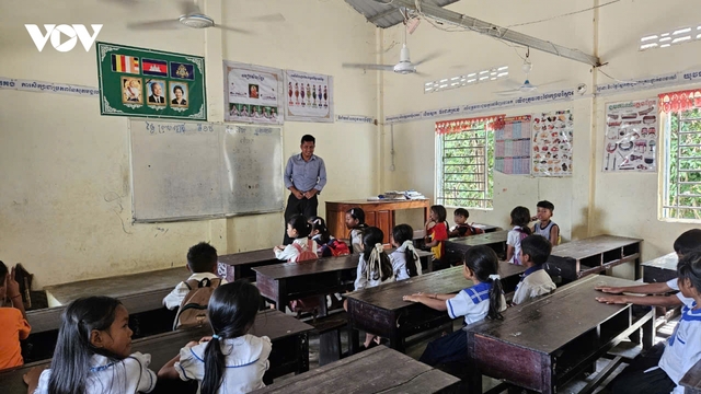 Ngôi trường nhỏ mang tên Phước Hòa-Kampong Thom