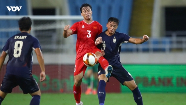 Dư âm trận ĐT Việt Nam 1-2 ĐT Thái Lan: Vui ít, lo nhiều