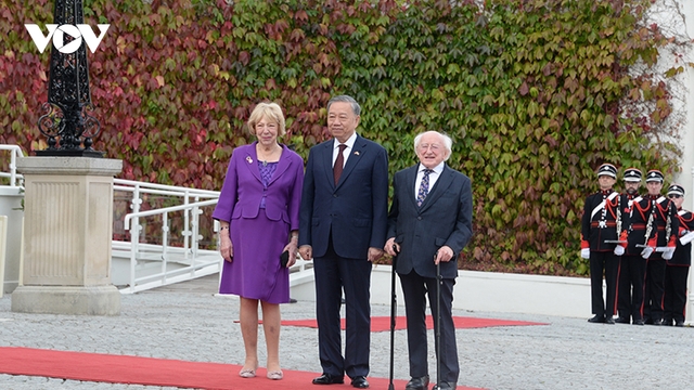 Tổng thống Ireland và Phu nhân chủ trì Lễ đón Tổng Bí thư, Chủ tịch nước Tô Lâm