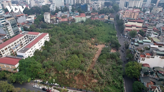 Dự án ở Thủ đô thành bãi xe, nuôi gà, thả chó