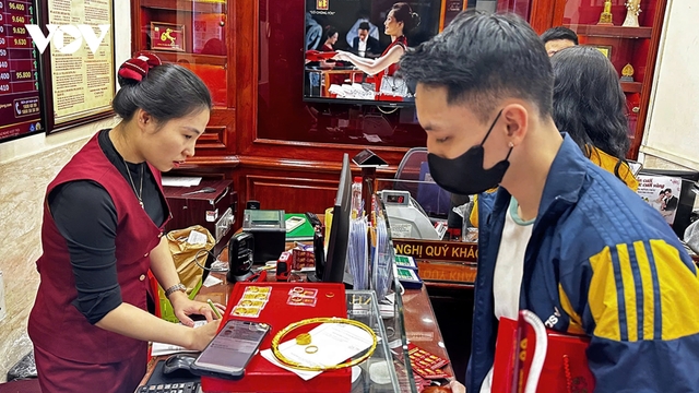 Giá vàng hôm nay 29/11: Vàng nhẫn SJC tăng 1,2 triệu đồng/lượng