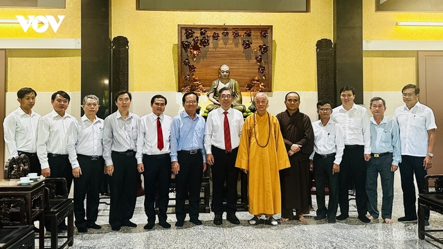 Lãnh đạo TP.HCM thăm, chúc mừng Đại lễ Phật đản - Vesak 2025