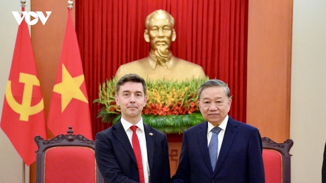 Tổng Bí thư Tô Lâm tiếp Đại sứ Liên minh Châu Âu Julien Guerrier