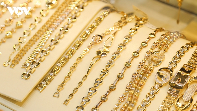 Giá vàng hôm nay 25/9: Vàng miếng SJC đảo chiều giảm giá