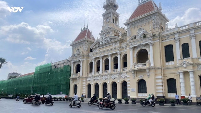 TP.HCM chỉ đạo tạm dừng các dự án xây mới, cải tạo trụ sở