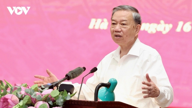 Tổng Bí thư: Mỗi chính sách đưa ra cần được nhìn qua lăng kính của nhà đầu tư