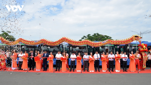 TP.HCM công bố 35 tuyến xe buýt có trợ giá, 27 tuyến sử dụng xe điện