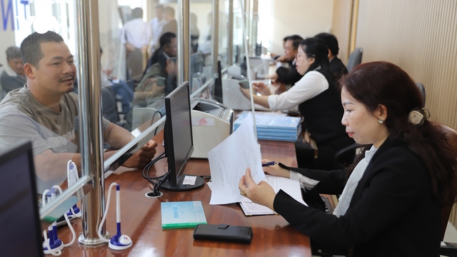 Toàn cảnh ngày đầu vận hành chính quyền địa phương 2 cấp tại 34 tỉnh, thành phố