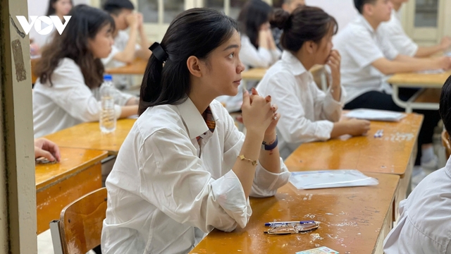 Một hay nhiều bộ sách giáo khoa thì vẫn cần đặt lợi ích của học sinh lên hàng đầu