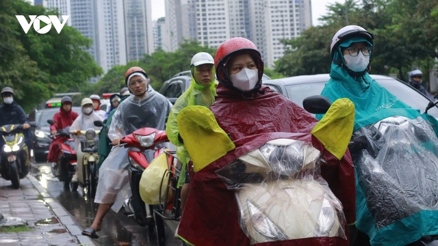 Bão số 11 Matmo suy yếu thành áp thấp nhiệt đới, miền Bắc mưa lớn diện rộng