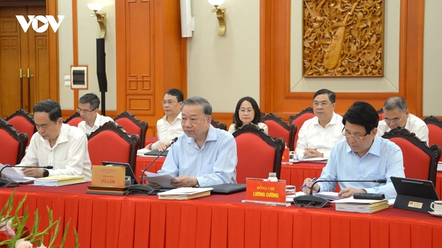 Bộ Chính trị cho ý kiến về công tác chuẩn bị Đại hội Đảng bộ Chính phủ