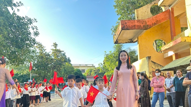 Thanh Hóa: Rộn ràng ngày hội toàn dân đưa trẻ đến trường