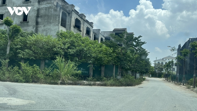 Dòng tiền rẻ chảy mạnh vào bất động sản: Cơ hội đầu tư hay tiềm ẩn rủi ro?