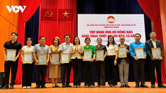 MTTQ TP.HCM tiếp nhận hơn 13.000 lượt ủng hộ đồng bào bị thiệt hại do bão, lũ