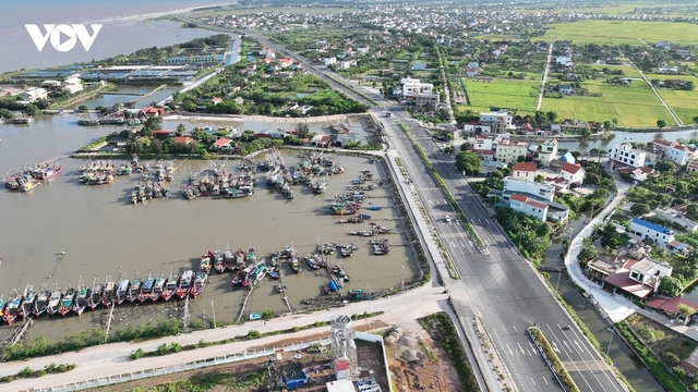 Ninh Bình: Cấm biển từ 6h ngày 5/10, di dời dân tránh bão Matmo