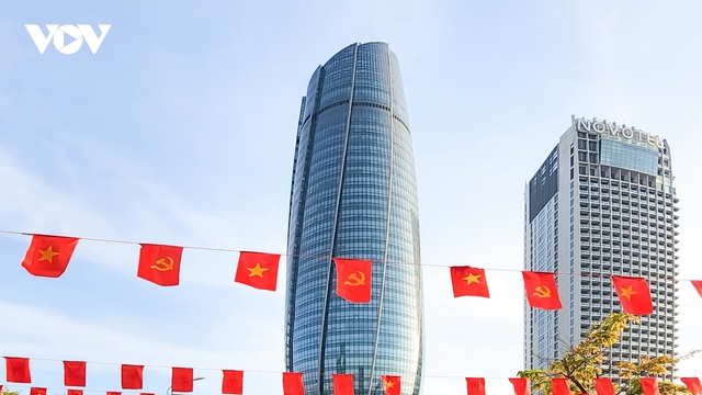 Tự hào thành tựu 40 năm đổi mới, kỳ vọng đất nước vươn mình mạnh mẽ